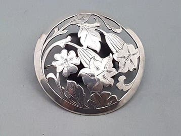 Zilver, Art Deco, Lelie - Broche - Handgesmeed., Antiek en Kunst