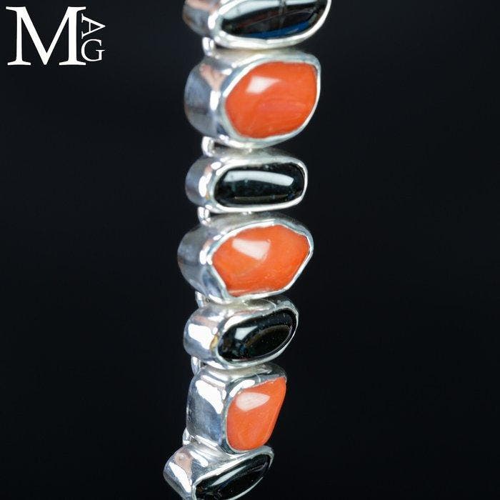 Zilveren armband met rode koraal en zwarte toermalijn -, Verzamelen, Mineralen en Fossielen