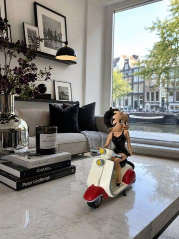 Figuur - ***BETTY BOOP on RETRO VESTA***– Pop-Art