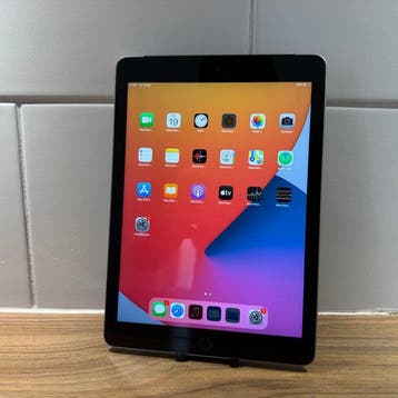 Apple iPad (6th Generation) 32GB Wifi + Cellular - Mobiele