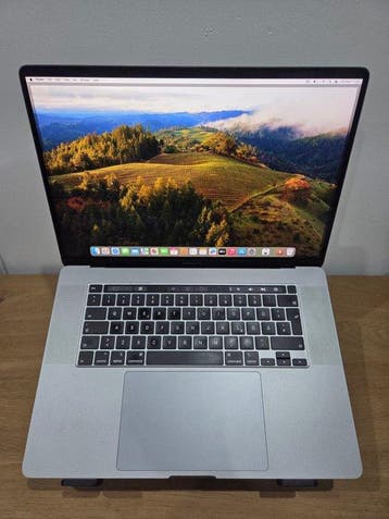 Apple MacBook Pro 16 (2019) | Core i9 2.4GHz | 16GB RAM |, Nieuw