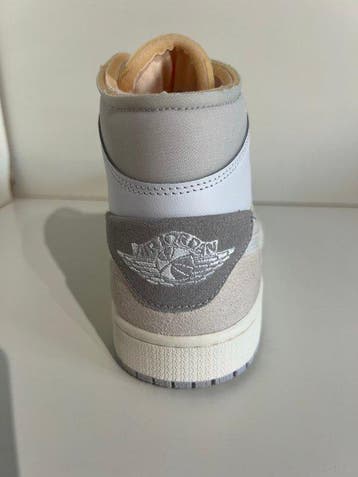 Nike - Air Jordan 1 Mid - Sneakers - Maat: EU 42.5 - Nieuw, Nieuw