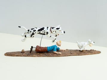 Tintin - 1 Figurine Pixi 46944 - Danois poursuit Tintin -