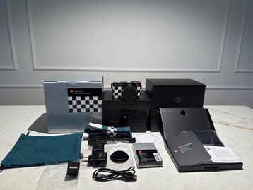 Leica D-Lux 7 Vans x Ray Barbee Limited Edition - Micro