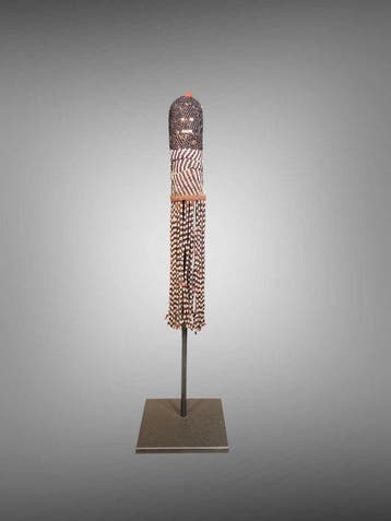 Swazische pop - Pop (18 cm) + lengte van de parels ongeveer, Antiek en Kunst