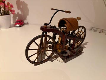 Franklin Mint 1:8 - Voiture miniature - Daimler Reitwagen