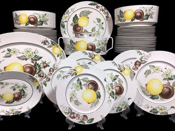 Villeroy & Boch - Service de table pour 12 (54) - Modèle