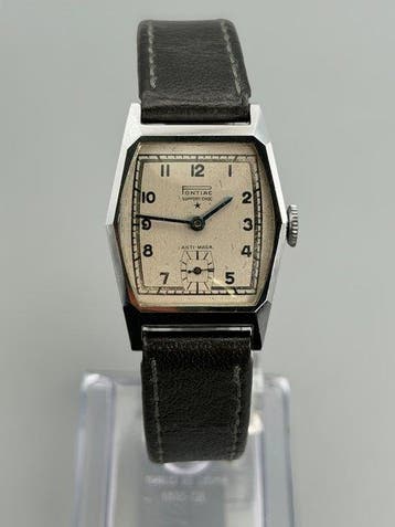 Pontiac - Support Choc – Art Deco Tonneau Dress Watch - Sans