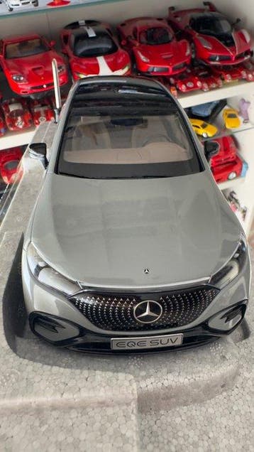 NZG 1:18 - Modelauto - Mercedes-Benz EQE SUV (X294) - Het, Nieuw