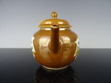 Theepot - Porselein - Yongzheng 1723-1735