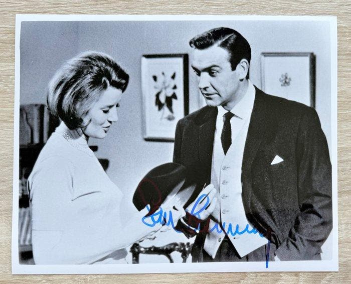 James Bond, Verzamelen, Film en Tv