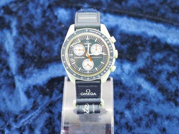 Omega x Swatch - MoonSwatch - Mission on Earth - Sans prix, Bijoux, Sacs & Beauté