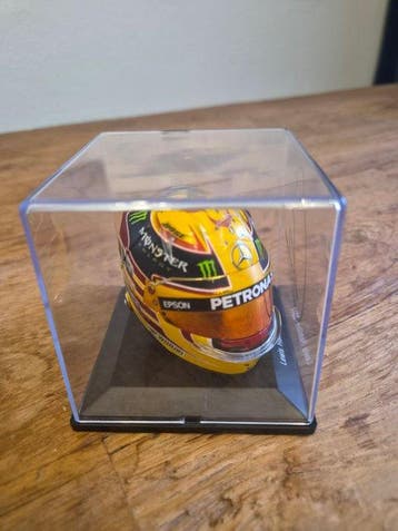 Lewis Hamilton - 2017 - Scale 1/5 helmet, Verzamelen, Nieuw