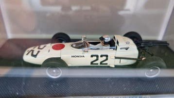 Ebbro 1:43 - Voiture de course miniature - Honda RA272 F1