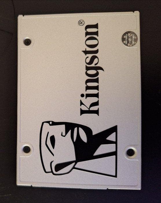 KINGSTON Lot de 10 SSD Kingston au format 2,5 pouces SATA -, Consoles de jeu & Jeux vidéo, Consoles de jeu | Accessoires Autre