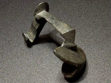 Romain antique Bronze Fibule emblématique « Knee », avec un
