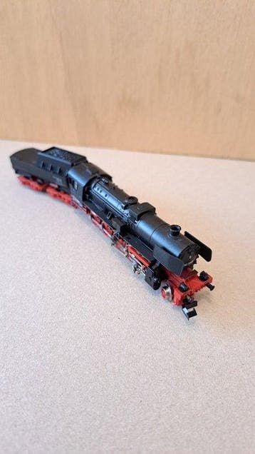 Minitrix N - 2051 - Locomotive à vapeur avec tender (1) - BR