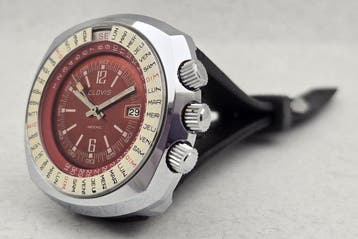 Clovis - Triple Crown – Calendar – Red Dial – Vintage