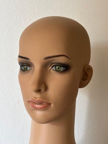 Mannequin - Iconic 1970s–80s Female Mannequin Bust – Extra