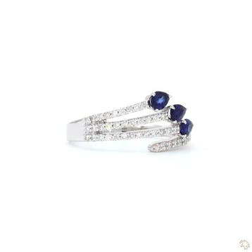 Ring - 14 karaat Witgoud - 0.87ct. tw. Saffier - Diamant, Handtassen en Accessoires, Ringen, Nieuw