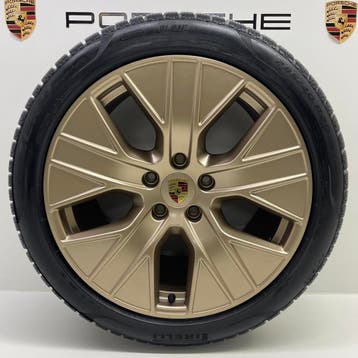 Porsche Taycan 20 Turbo Aero NEO DYME GOLD winterset NIEUW, Ophalen, Gebruikt, 285 mm, Banden en Velgen