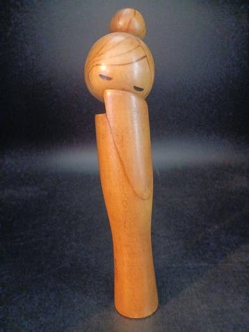 Beeldje - Prachtige Vintage Sosaku Kokeshi - Hajirai