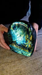 Labradorite Bleu ciel vif - doré + turquoise couleurs -