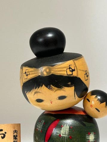 Hajime Miyashita – « Oshin Komoriuta » Kokeshi créative –