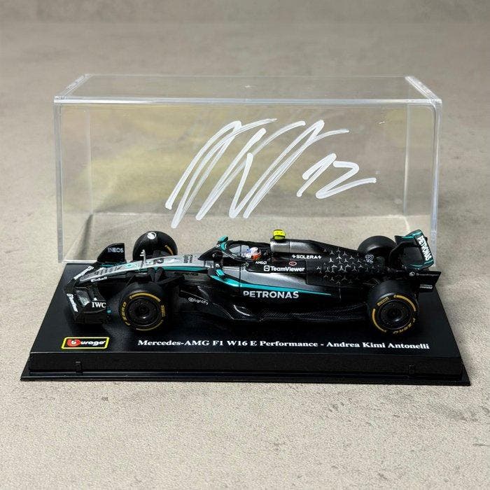 Mercedes - F1W16 Hand Signed Model - Andrea Kimi Antonelli -, Verzamelen, Automerken, Motoren en Formule 1
