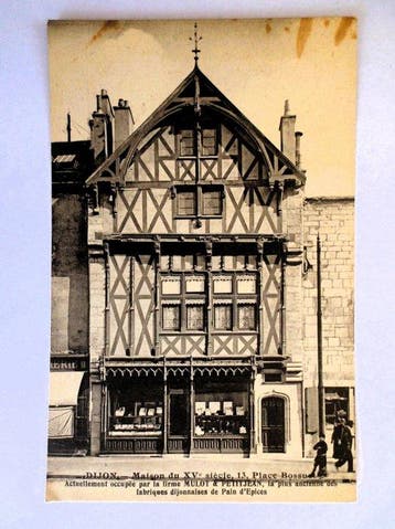 Frankrijk - De Oude Historische Huizen - Bernadette, Gelopen
