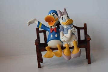 Disney VW-J523-2H - Donald Duck en Minnie Mouse op bank -, Nieuw