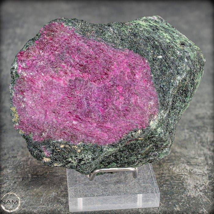 Natuurlijke robijn-zoisiet vrij gevormde vorm – Krachtig, Antiquités & Art, Curiosités & Brocante