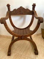 Chaise - CHAISE « DAGOBERT » EN NOYER SCULPTÉ, STYLE, Antiquités & Art