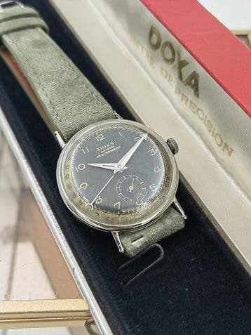 Doxa - Pointer Date- Black Factory Dial - Zonder, Nieuw