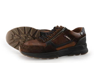 Australian Sneakers in maat 43 Cognac, Kleding | Heren, Schoenen, Overige kleuren, Verzenden, Zo goed als nieuw, Sneakers