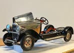 CIJ (Compagnie Industrielle du Jouet) - Speelgoedauto