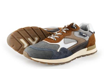 Australian Sneakers in maat 44 Bruin, Kleding | Heren, Bruin, Verzenden, Zo goed als nieuw, Sneakers