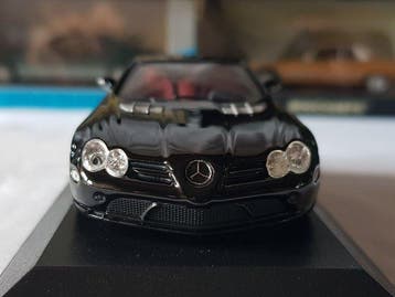 Minichamps 1:43 - Modelauto - Mercedes-Benz SLR McLaren Nera, Nieuw