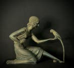 Sculpture, Dame mit Papagei - 32 cm - Moulage métallique, Antiquités & Art