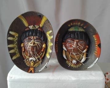 Themacollectie - Decoratieve maskers en sculpturen