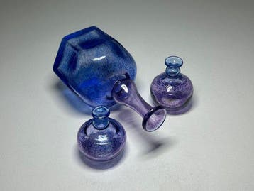 Kosta Boda - Bertil Vallien - Vaas (3) - Glas - Set van 3, Antiek en Kunst