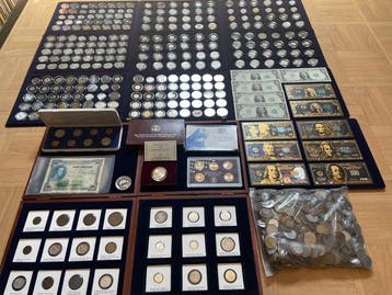 Wereld. Lot de 292 monnaies du Monde dont argent, Billets,
