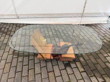 Tafel - Glas - Ontworpen in de vorm van muziekboeken, een