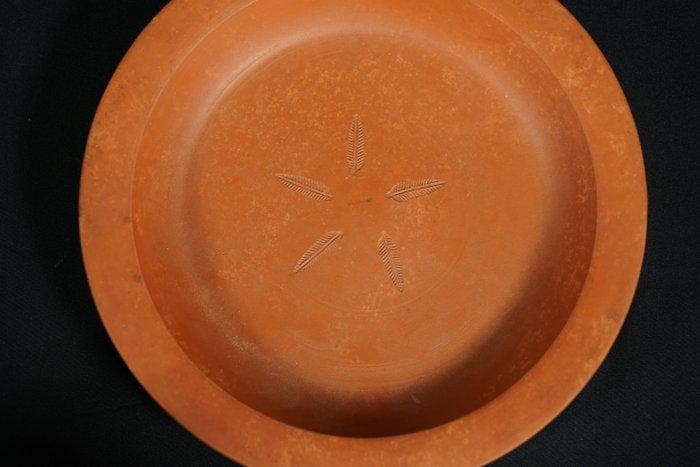 Oud-Romaans, Noord-Afrikaans terra sigillata Versierd bord,, Collections, Minéraux & Fossiles