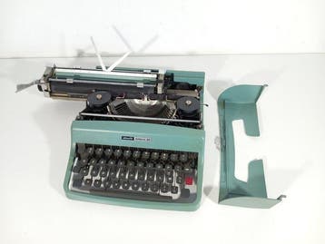 Marcello Nizzoli - Olivetti, Lettera 32 - Typemachine -