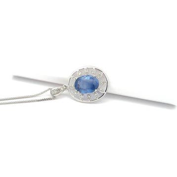 Ketting met hanger - 14 karaat Witgoud - 0.95ct. tw. Saffier