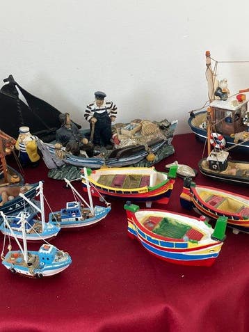 Objets maritimes (17) - schip van tin 1 glazen object en 15, Antiek en Kunst