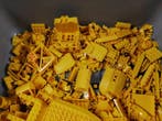 Lego - geen serie - Partij van 3,0 kg gele onderdelen -