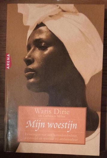 Mijn Woestijn (Ervaringen van een nomadendochter, topmodel, Boeken, Verzenden, Nieuw