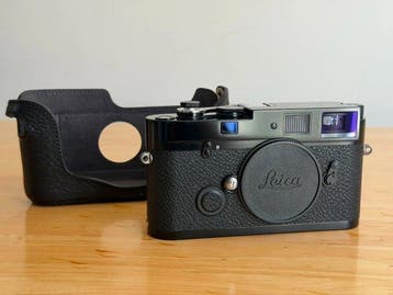 Leica MP Meetzoeker camera